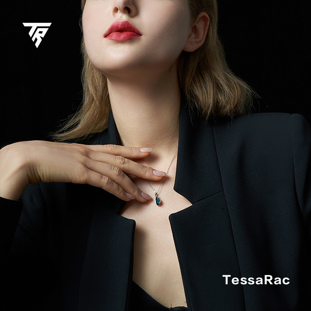 TESSARAC Austrian Crystal Collarbone Necklace Luxury TR002